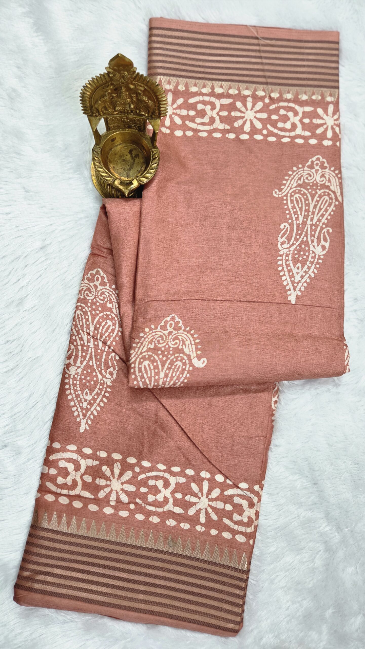 Leaf Design Tussar saree - Image 2